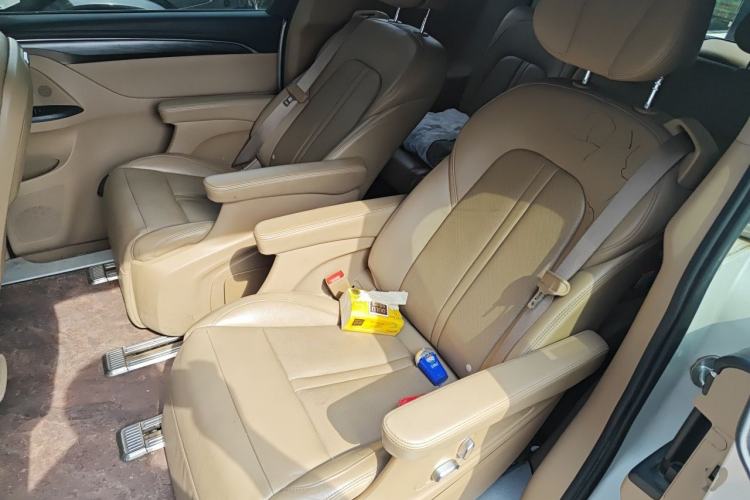 Used Buick GL8 2020 ES Land Cruiser 653T Luxury Model Left Rear Seat