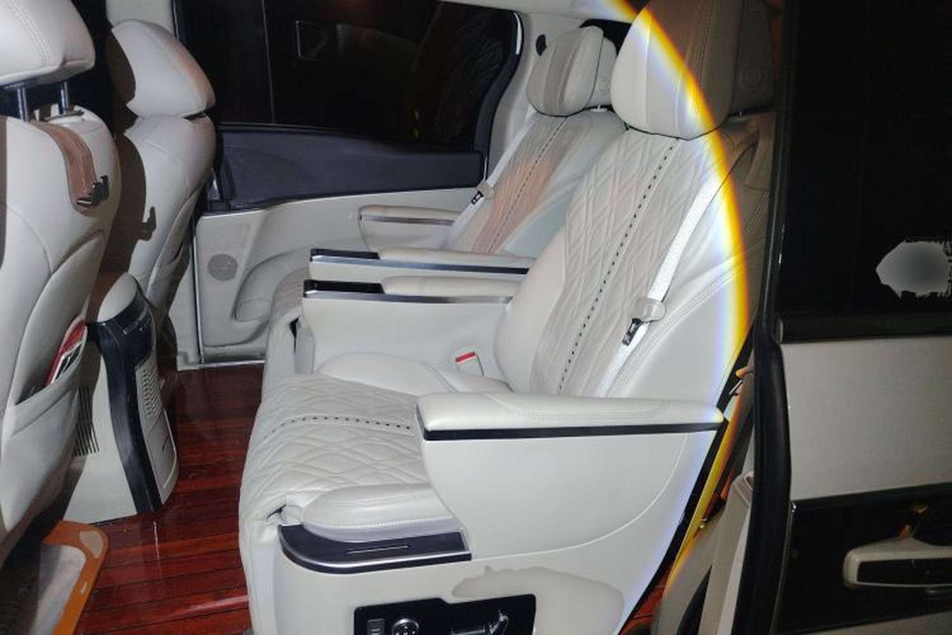 Used Buick GL8 2020 Land Business Class 652T Luxury Model Left Rear Seat