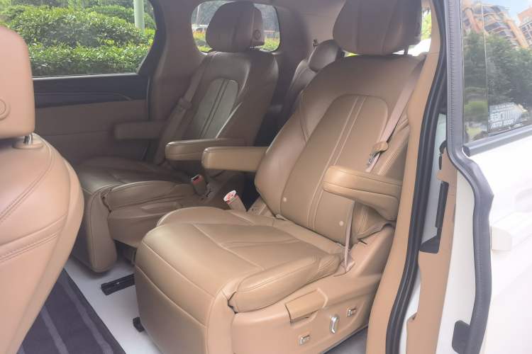 Used Buick GL8 2020 ES Land Cruiser 653T Luxury Edition Left Rear Seat