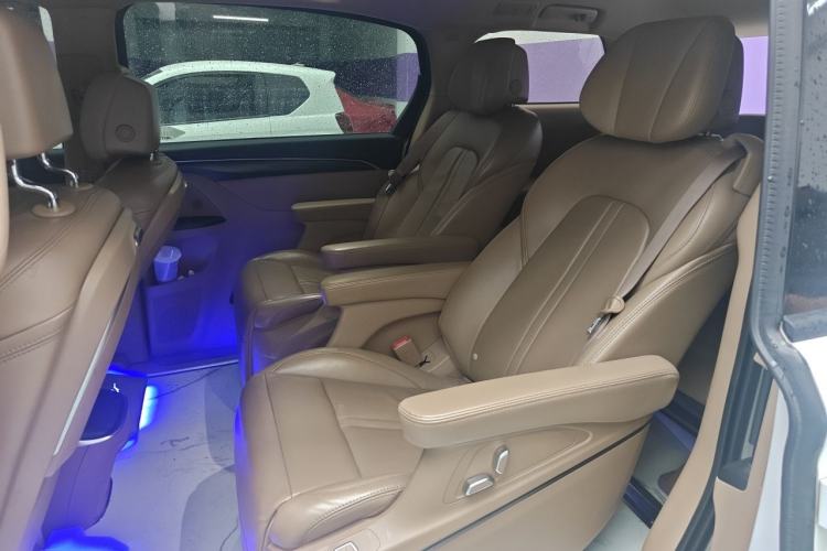 Used Buick GL8 2020 ES Land Cruiser 653T Luxury Model Left Rear Seat