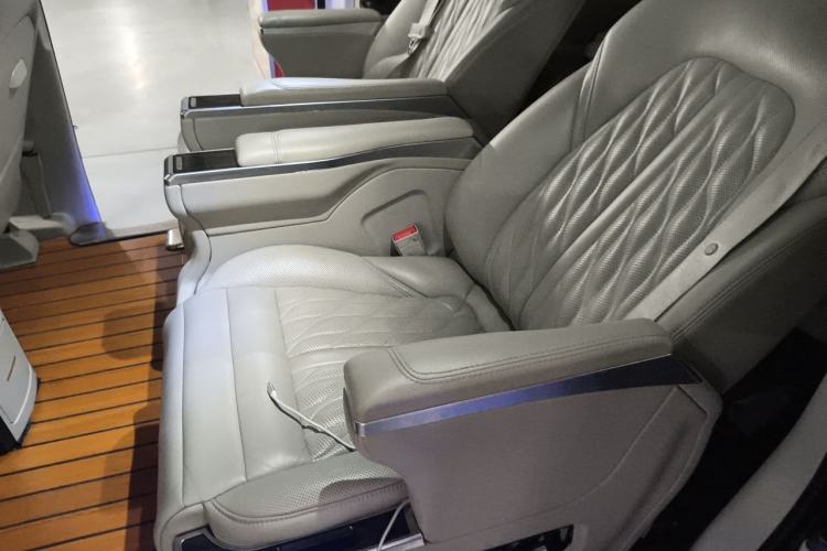 Used Buick GL8 2020 ES Land Cruiser 653T Comfort Edition Left Rear Seat