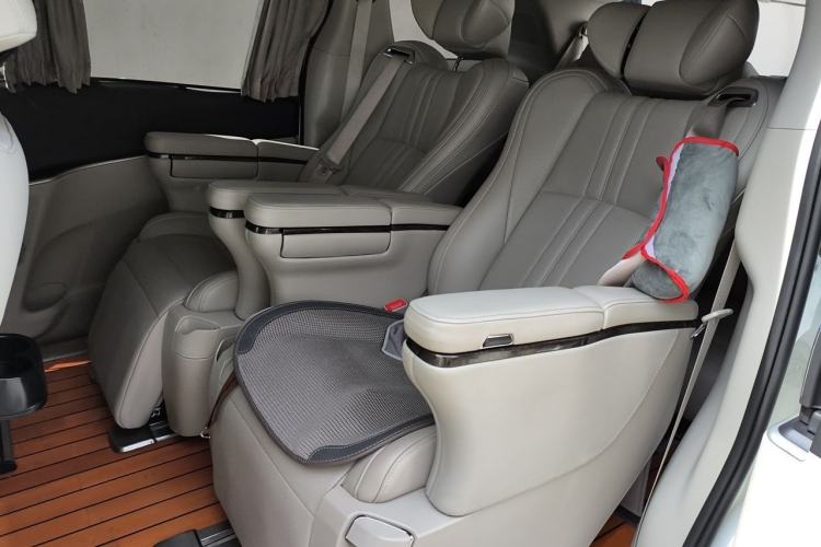 Used Buick GL8 2020 Land Cruiser Executive Class 652T Comfort Model Left Rear Seat