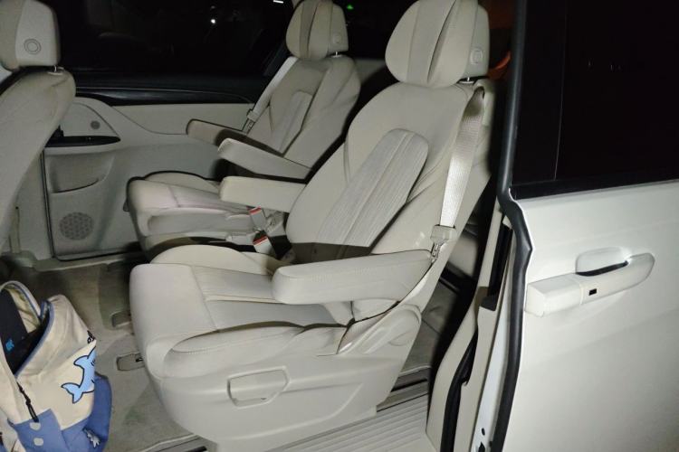 Used Buick GL8 2020 ES Land Cruiser 653T Comfort Edition Left Rear Seat