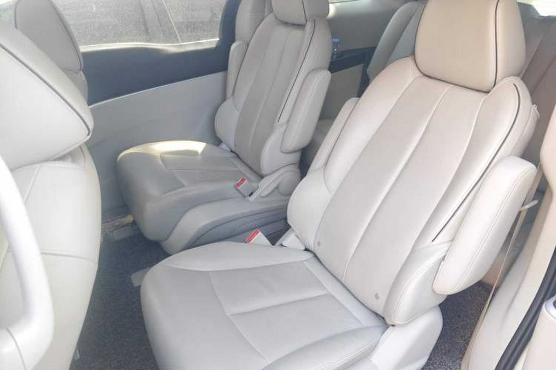 Used Buick GL8 2020 Land Business Class 652T Luxury Model Left Rear Seat