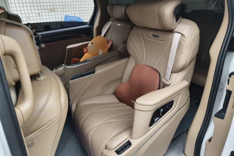 Used Buick GL8 2020 ES Land Cruiser 653T Luxury Edition Left Rear Seat