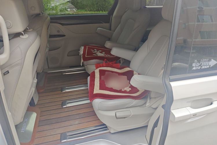 Used Buick GL8 2020 ES Land Cruiser 653T Comfort Edition Left Rear Seat