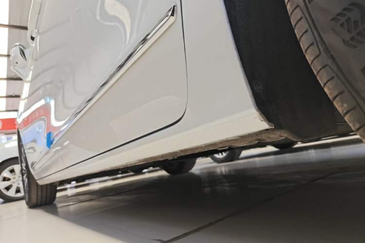 Used Buick GL8 2020 ES Land Cruiser 653T Flagship Model Left Side Sill