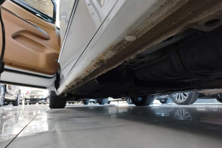 Used Buick GL8 2020 ES Land Cruiser 653T Smart Flagship Model Left Side Sill