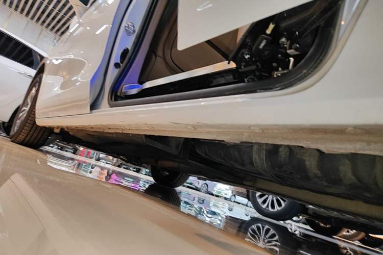Used Buick GL8 2020 ES Land Cruiser 653T Luxury Edition Left Side Sill