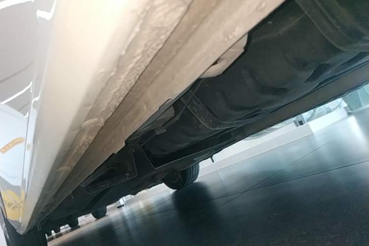 Used Buick GL8 2020 ES Land Cruiser 653T Flagship Model Left Side Sill