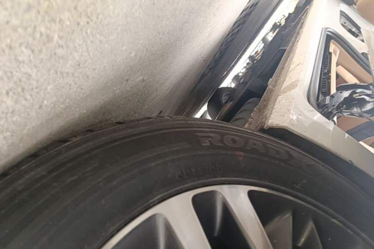 Used Buick GL8 2020 ES Land Cruiser 653T Luxury Edition Left Side Sill