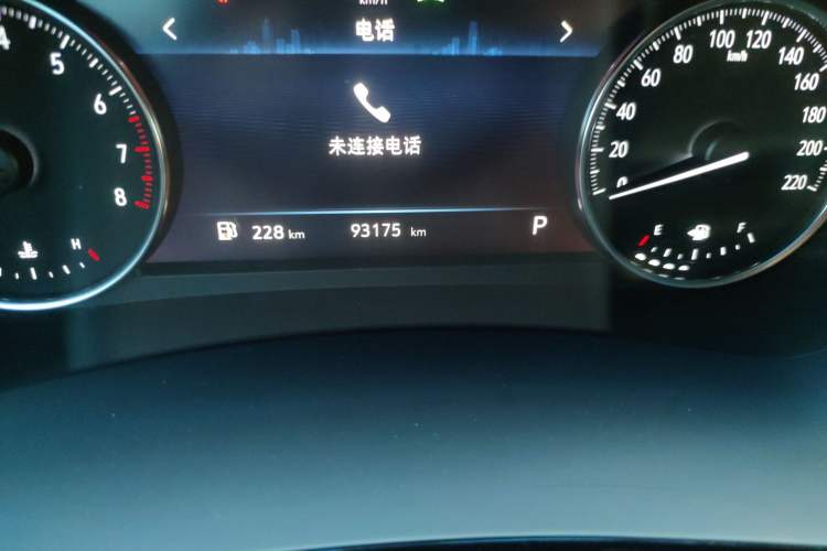 Used Buick GL8 2020 Land Business Class 652T Luxury Model Odometer Close Up