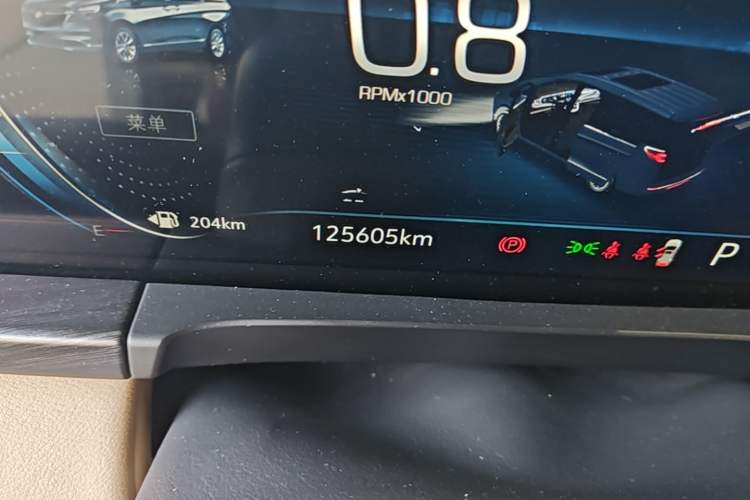 Used Buick GL8 2020 ES Land Cruiser 653T Luxury Model Odometer Close Up