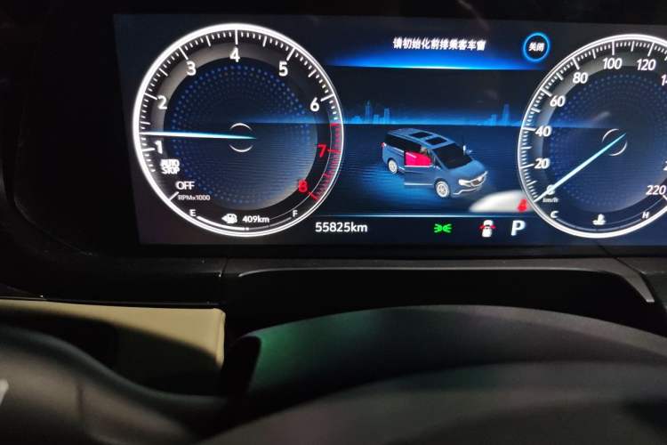 Used Buick GL8 2020 ES Land Cruiser 653T Comfort Edition Odometer Close Up