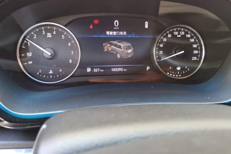 Used Buick GL8 2020 Land Cruiser Executive Class 652T Comfort Model Odometer Close Up