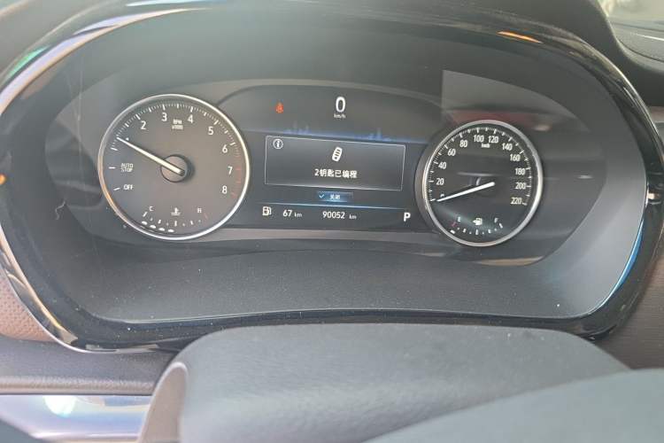Used Buick GL8 2020 Land Business Class 652T Premium Model Odometer Close Up