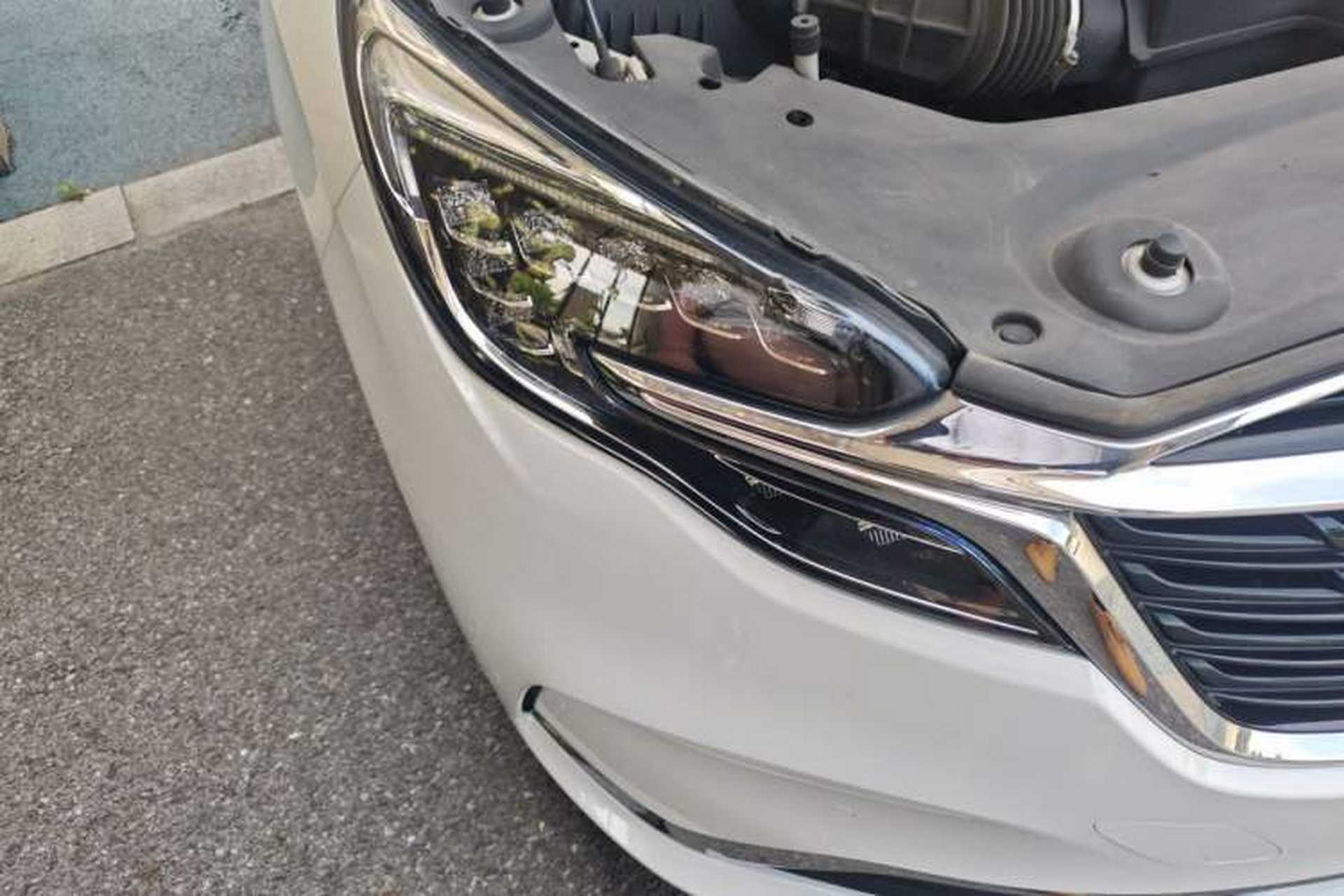 Used Buick GL8 2020 ES Land Cruiser 653T Luxury Edition Right Front Headlight