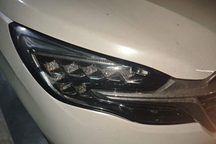 Used Buick GL8 2020 ES Land Cruiser 653T Comfort Edition Right Front Headlight
