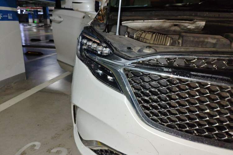 Used Buick GL8 2020 ES Land Cruiser 653T Luxury Edition Right Front Headlight