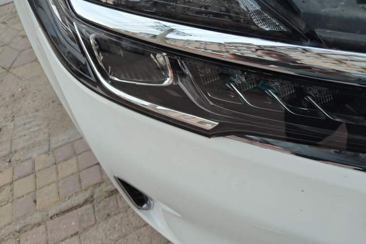 Used Buick GL8 2020 Land Business Class 652T Luxury Model Right Front Headlight