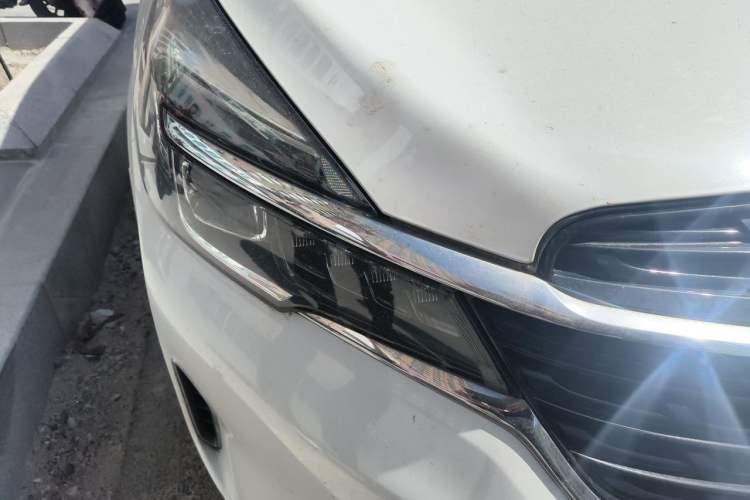 Used Buick GL8 2020 Land Business Class 652T Premium Model Right Front Headlight