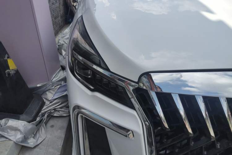 Used Buick GL8 2020 Land Business Class 652T Luxury Model Right Front Headlight