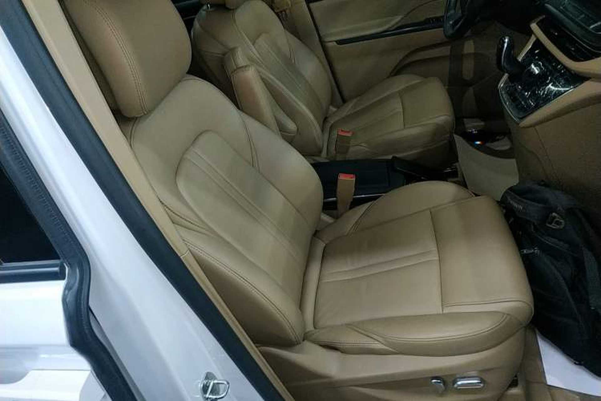 Used Buick GL8 2020 ES Land Cruiser 653T Luxury Edition Right Front Seat