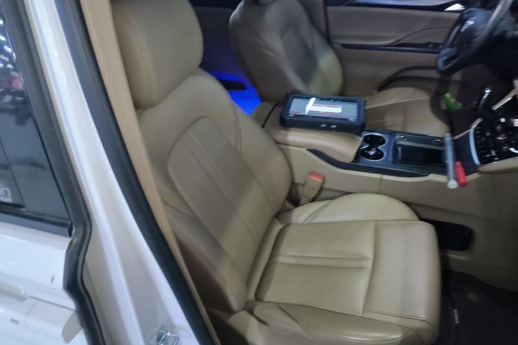 Used Buick GL8 2020 ES Land Cruiser 653T Luxury Edition Right Front Seat