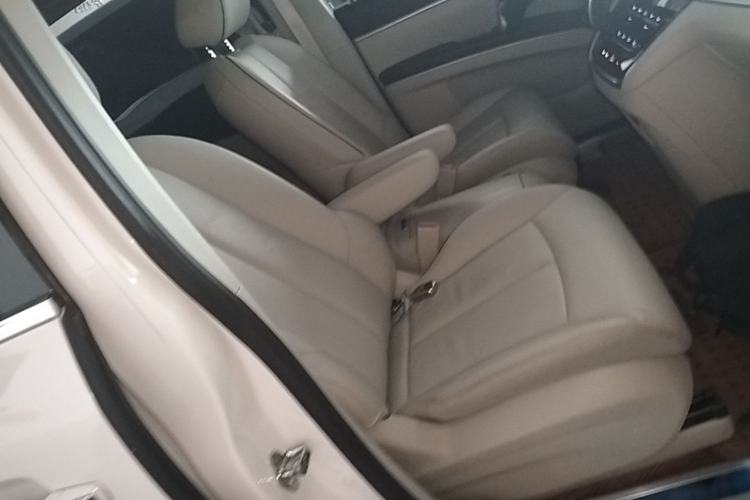 Used Buick GL8 2020 Land Business Class 652T Luxury Model Right Front Seat