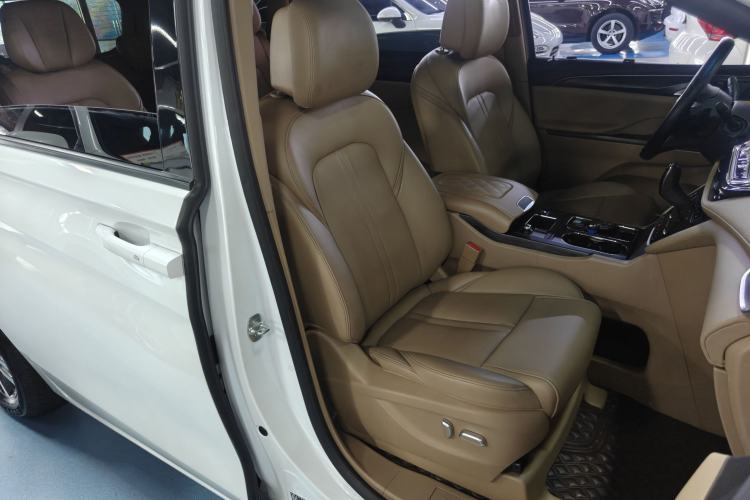 Used Buick GL8 2020 ES Land Cruiser 653T Luxury Edition Right Front Seat