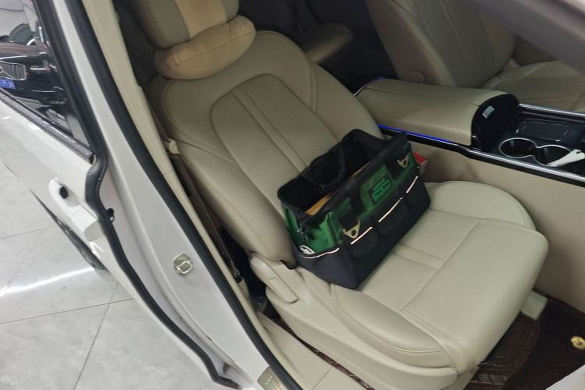Used Buick GL8 2020 ES Land Cruiser 653T Comfort Edition Right Front Seat