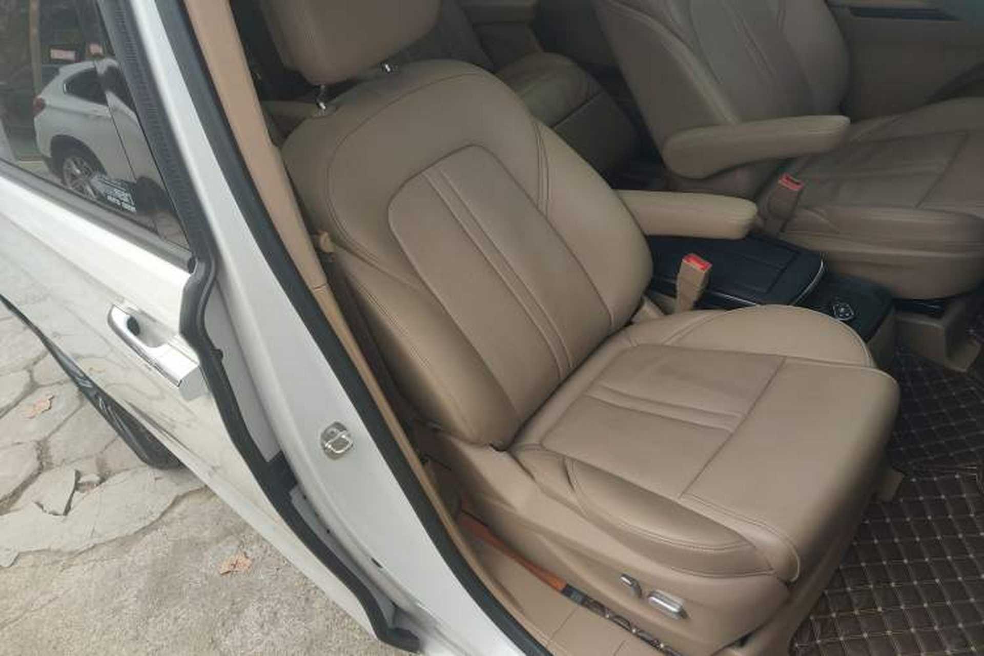 Used Buick GL8 2020 ES Land Cruiser 653T Luxury Model Right Front Seat
