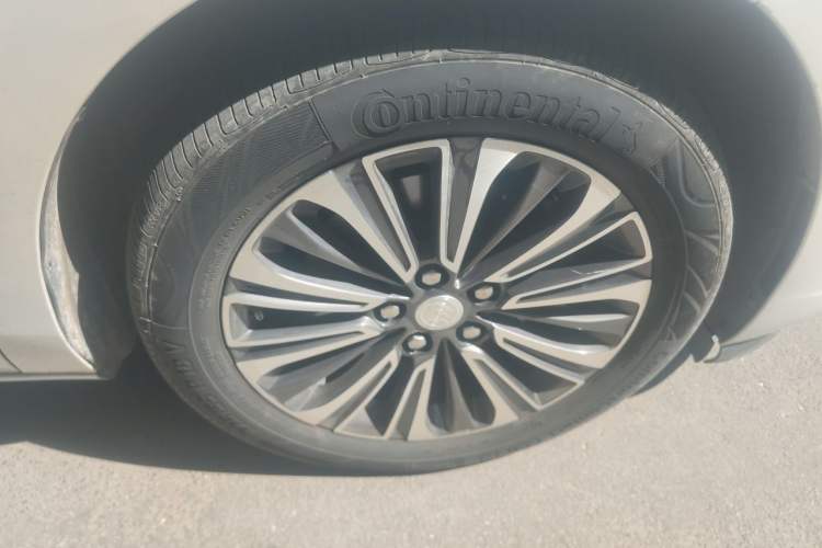 Used Buick GL8 2020 ES Land Cruiser 653T Luxury Model Right Front Wheel Hub