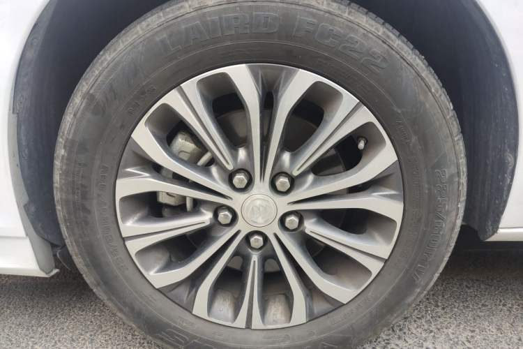 Used Buick GL8 2020 Land Business Class 652T Luxury Model Right Front Wheel Hub