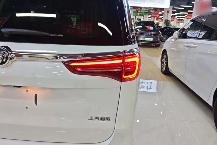 Used Buick GL8 2020 ES Land Cruiser 653T Luxury Model Right Rear Taillight