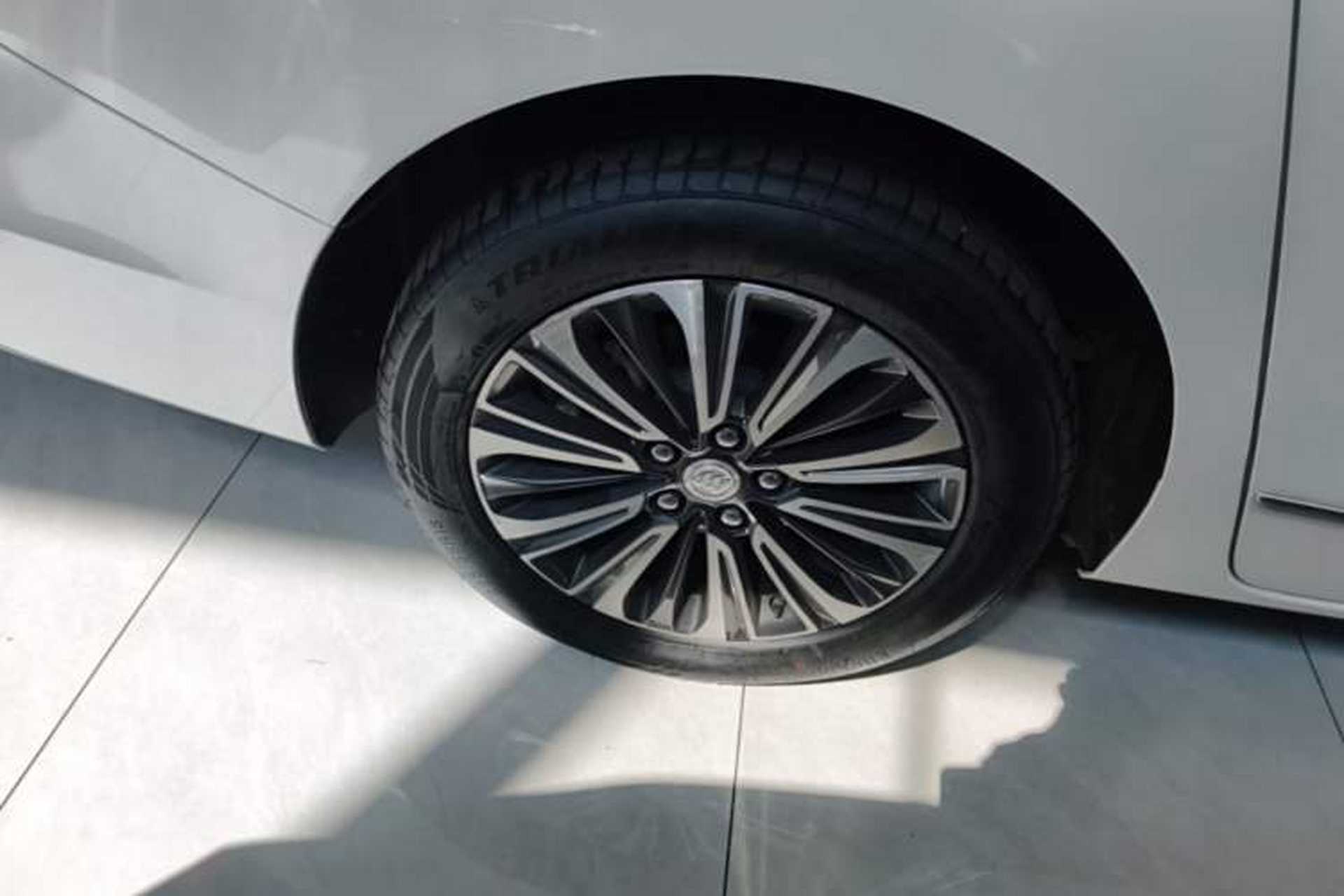 Used Buick GL8 2020 ES Land Cruiser 653T Smart Flagship Model Right Rear Wheel Hub