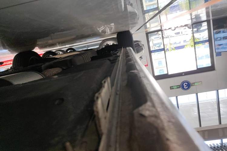 Used Buick GL8 2020 ES Land Cruiser 653T Comfort Edition Right Side Sill