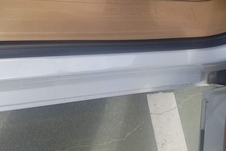 Used Buick GL8 2020 ES Land Cruiser 653T Luxury Edition Right Side Sill