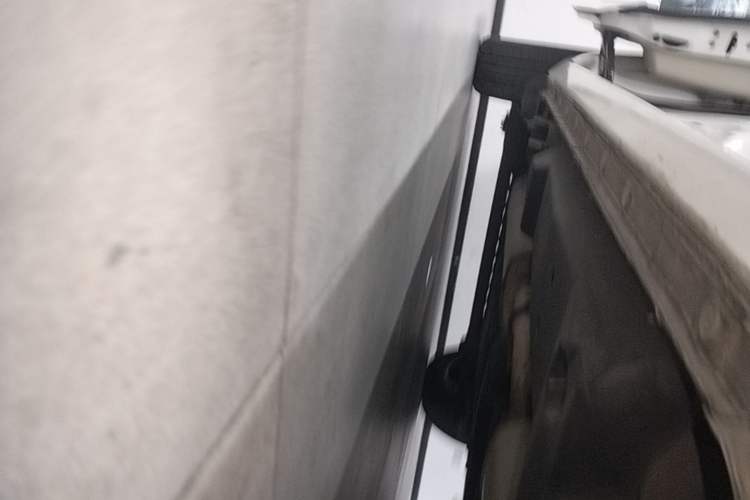Used Buick GL8 2020 Land Business Class 652T Luxury Model Right Side Sill