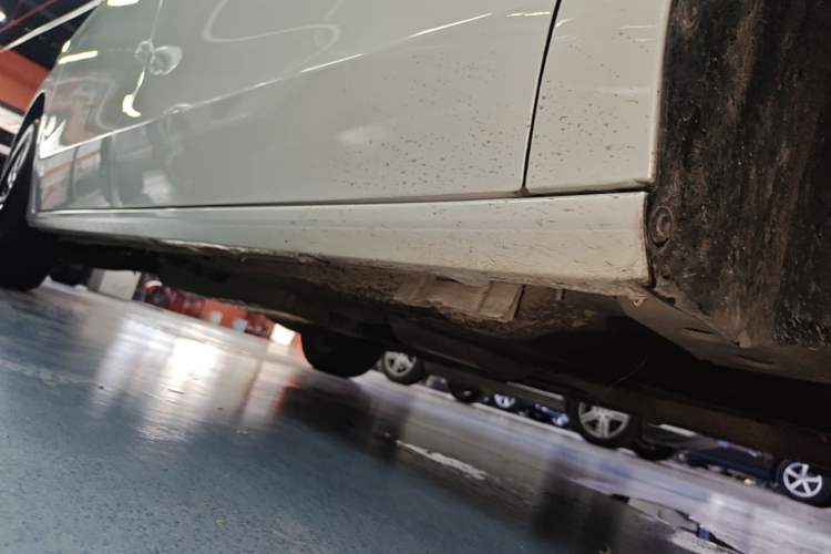 Used Buick GL8 2020 ES Land Cruiser 653T Luxury Edition Right Side Sill