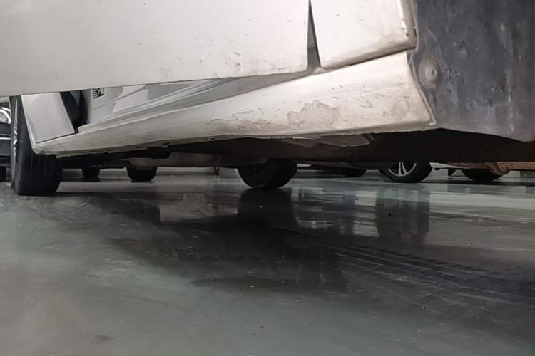 Used Buick GL8 2020 ES Land Cruiser 653T Luxury Edition Right Side Sill