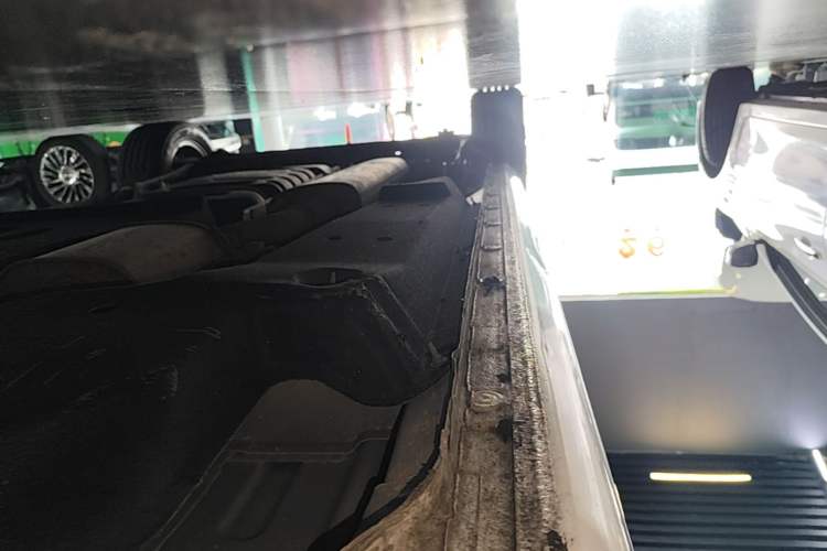 Used Buick GL8 2020 Land Business Class 652T Luxury Model Right Side Sill