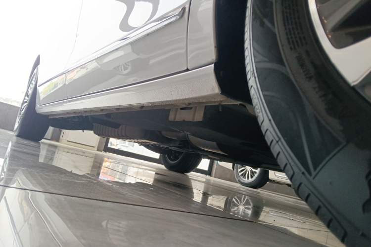 Used Buick GL8 2020 ES Land Cruiser 653T Flagship Model Right Side Sill