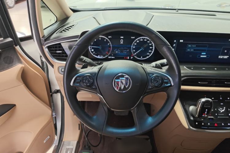 Used Buick GL8 2020 ES Land Cruiser 653T Flagship Model Steering Wheel
