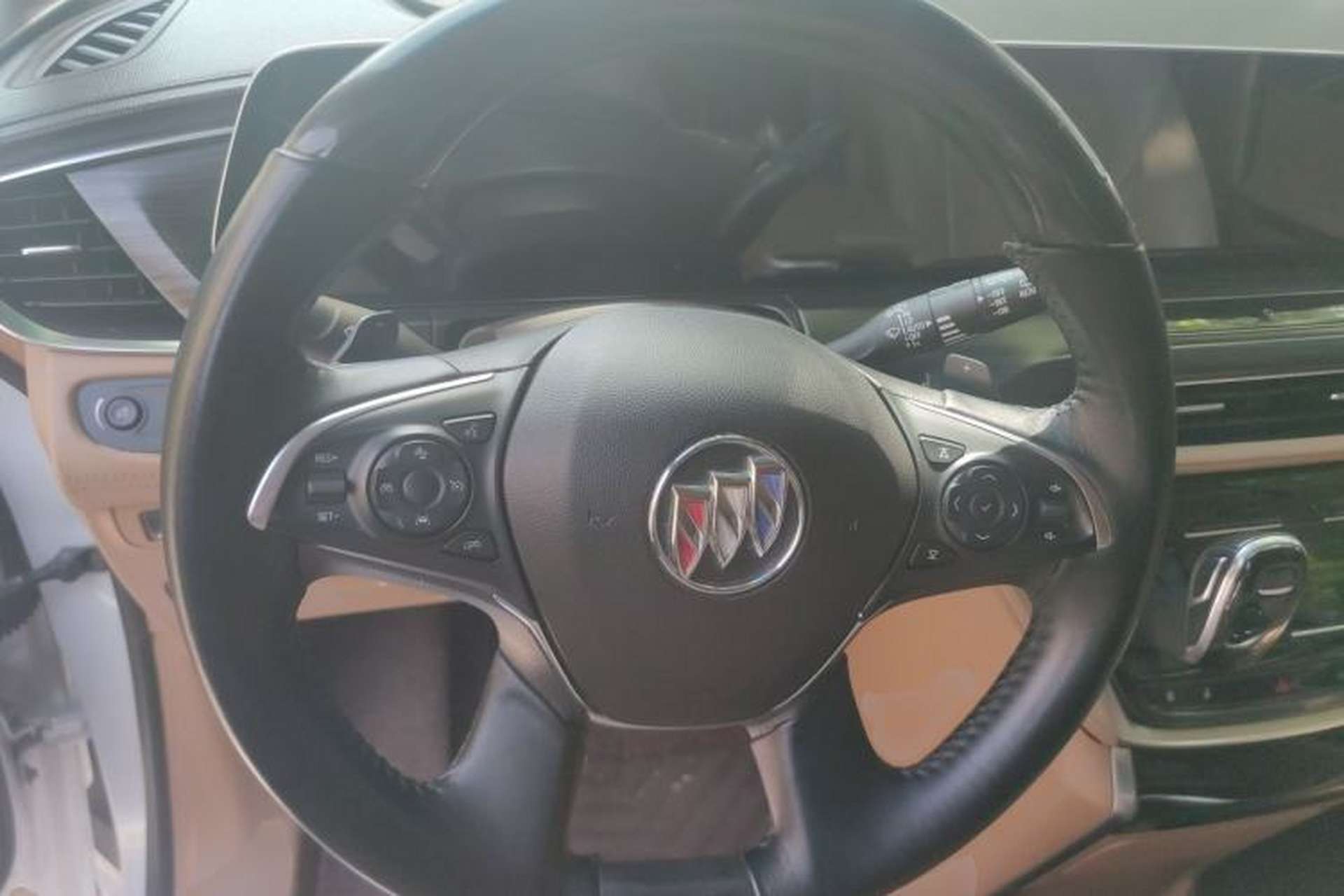 Used Buick GL8 2020 ES Land Cruiser 653T Luxury Model Steering Wheel
