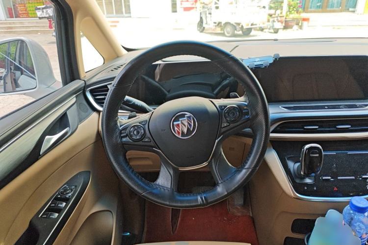 Used Buick GL8 2020 ES Land Cruiser 653T Flagship Model Steering Wheel