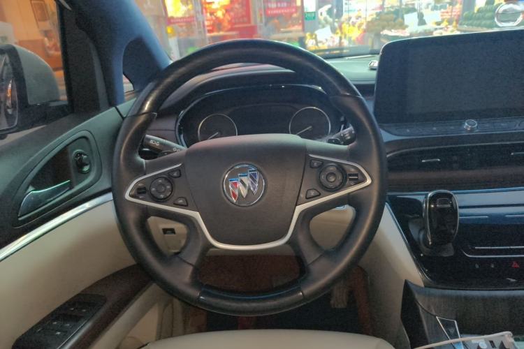 Used Buick GL8 2020 Land Cruiser Executive Class 652T Comfort Model Steering Wheel
