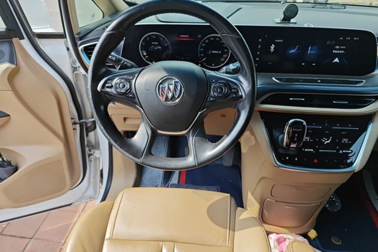 Used Buick GL8 2020 ES Land Cruiser 653T Luxury Model Steering Wheel