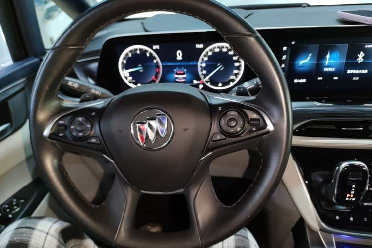 Used Buick GL8 2020 ES Land Cruiser 653T Luxury Edition Steering Wheel