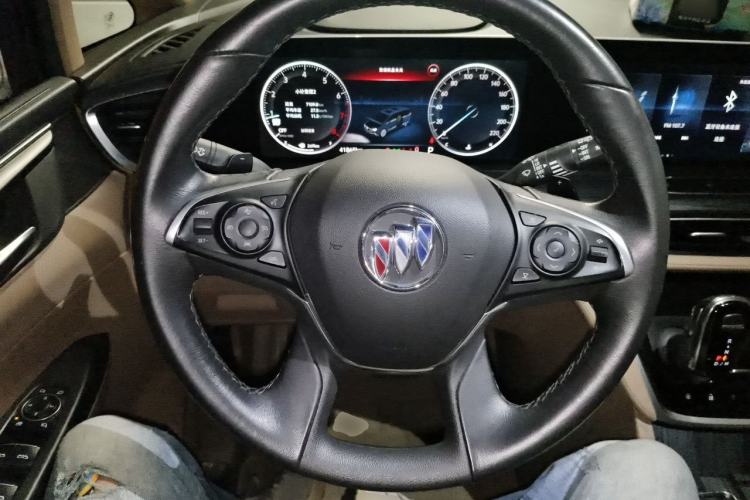 Used Buick GL8 2020 ES Land Cruiser 653T Luxury Model Steering Wheel